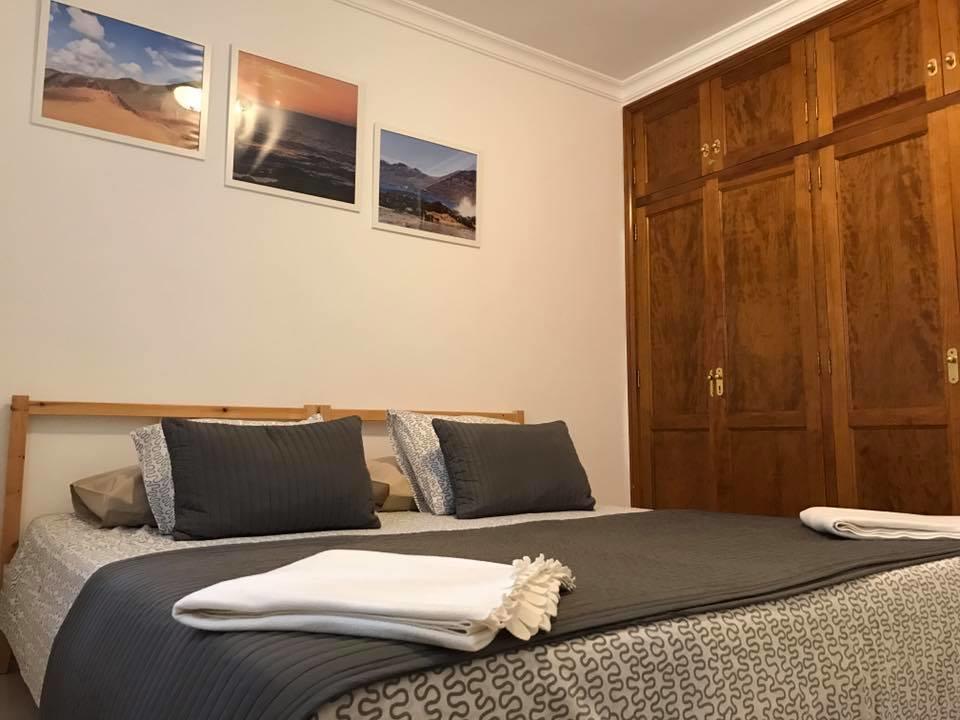 Alhambra Apartamentos Tias Bagian luar foto